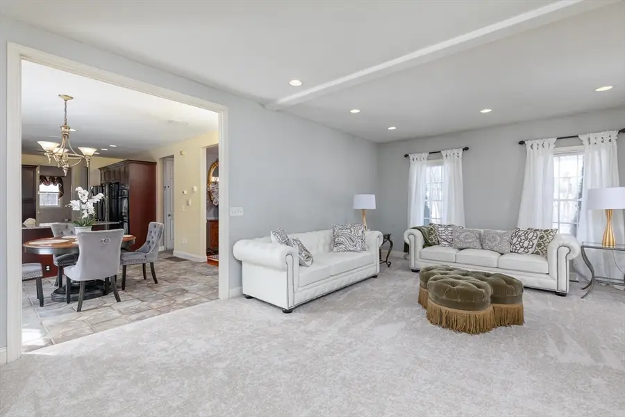 707 Stafford St, Rochdale, MA 01542 - #3