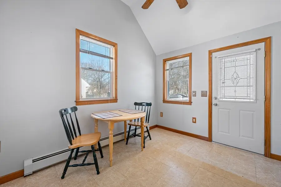 24 Geneva St, Worcester, MA 01602 - #2