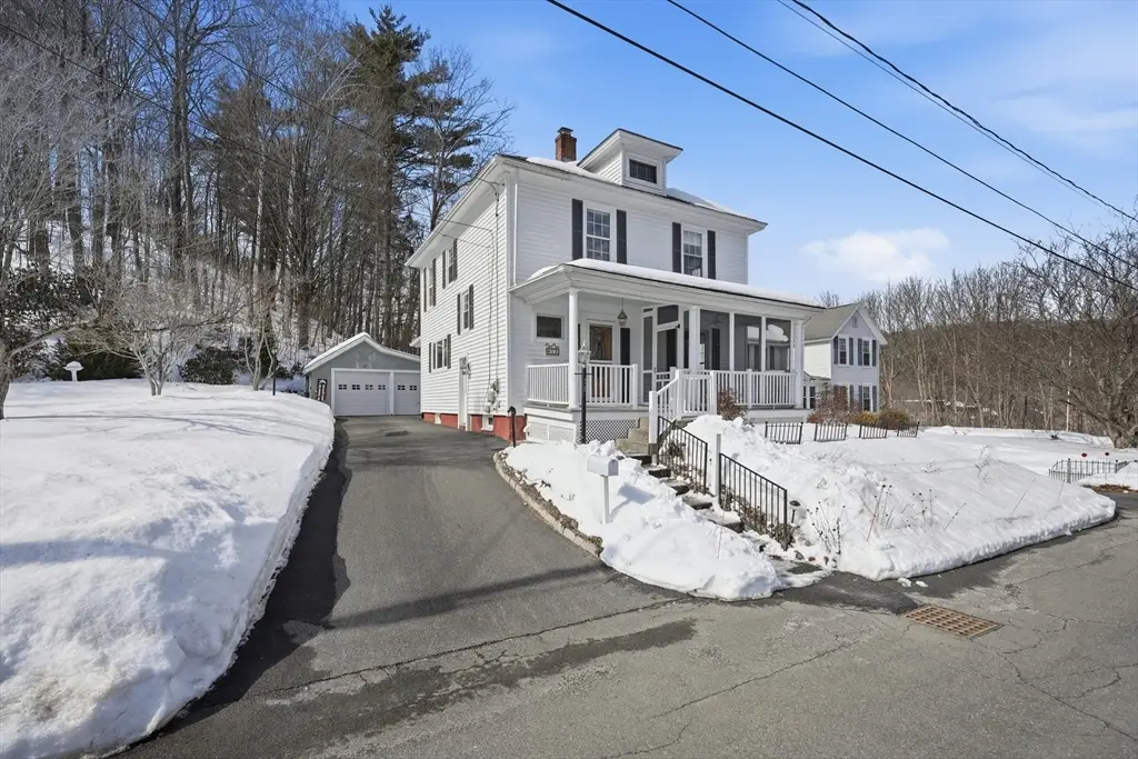 18 Crescent St, Millers Falls, MA 01349 - #1