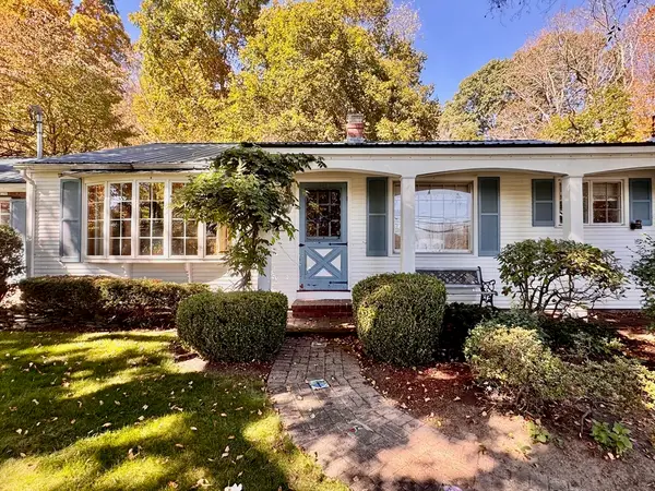 159 Upper Church St, Hardwick, MA 01031