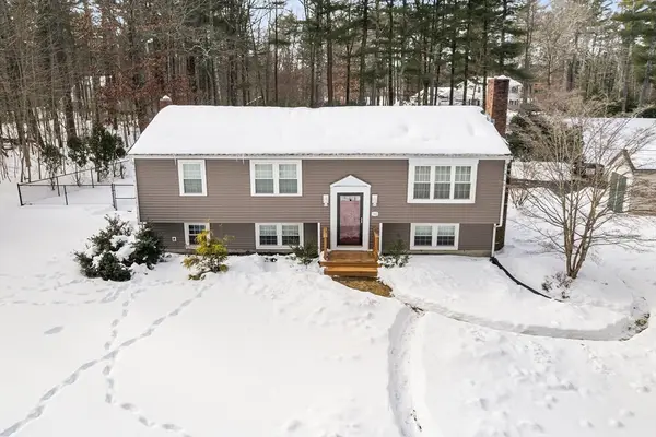 143 Plymouth St, Pembroke, MA 02359