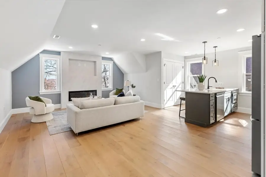 227 Highland Ave #3, Somerville, MA 02413 - #2