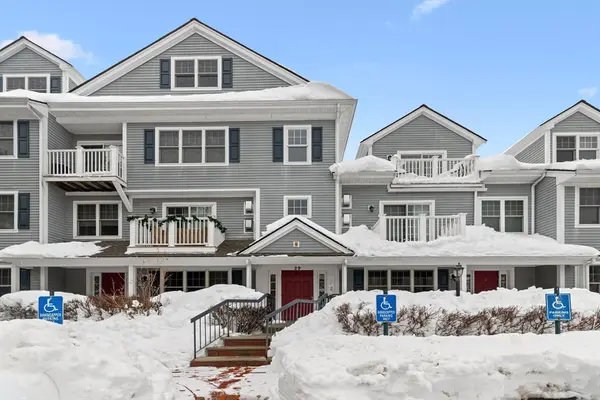 29 Maple St #G, Canton, MA 02021