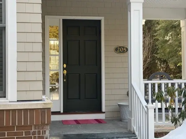 205 Hayfield #205, Wayland, MA 01778