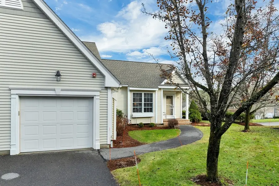 401 Autumn Ridge Dr #401, Ayer, MA 01432 - #3