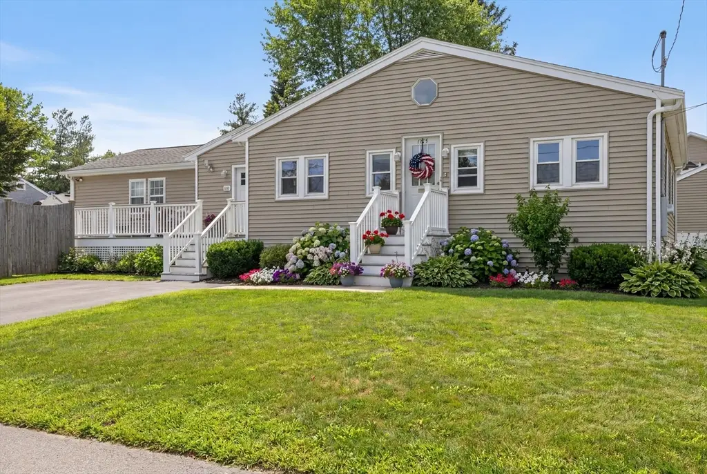 165 Lake Shore Dr, Weymouth, MA 02189 - #1