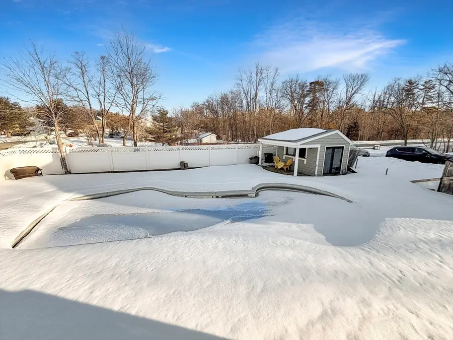 25 Lavalley Ln, Newburyport, MA 01950 - #3