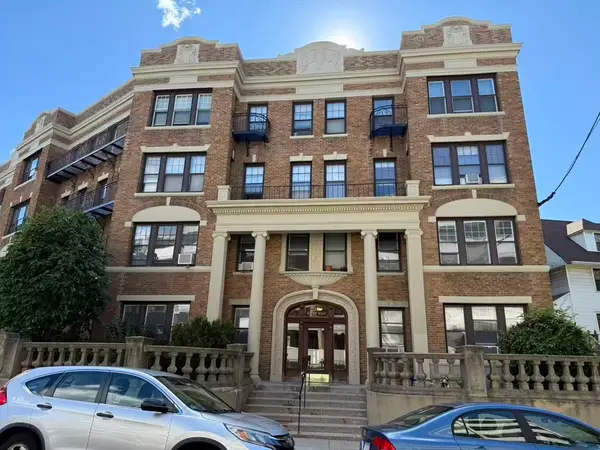 32 Sidlaw #6, Boston, MA 02135