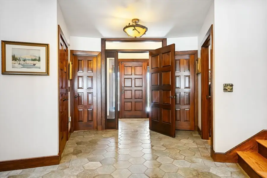 72 Meriam St, Lexington, MA 02420 - #3