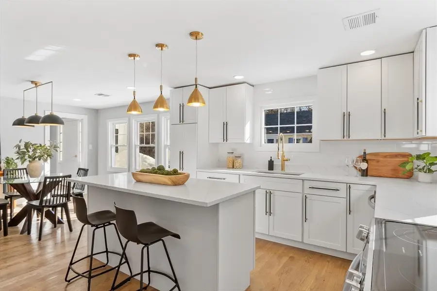 401 Belknap Rd, Framingham, MA 01701 - #3