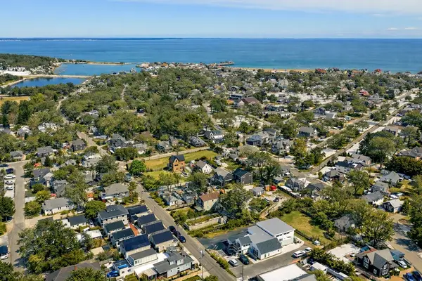 112 Dukes County, Oak Bluffs, MA 02557