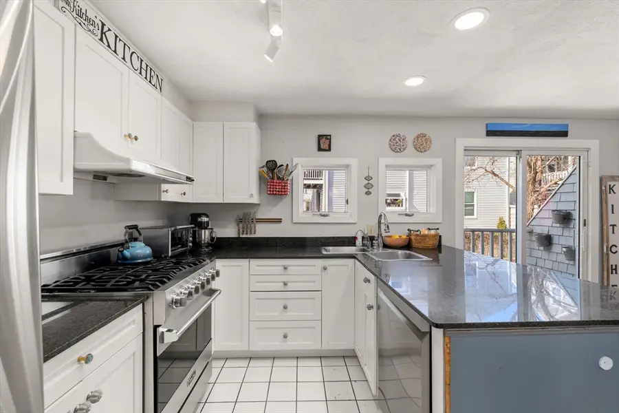 25 Perry St #25, Somerville, MA 02143 - #3