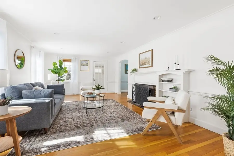 17 Lindbergh Avenue, Needham, MA 02494 - #3