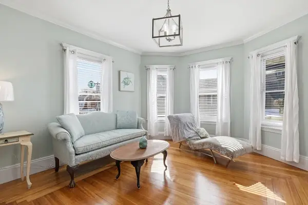 4 Valley Rd #4, Swampscott, MA 01907