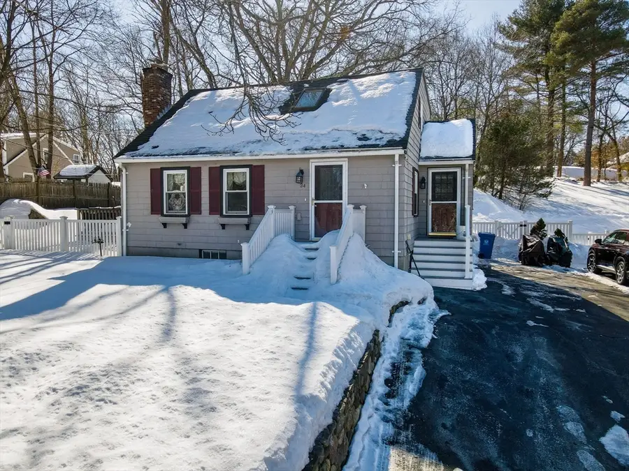 34 Stark Ave, Wakefield, MA 01880 - #3