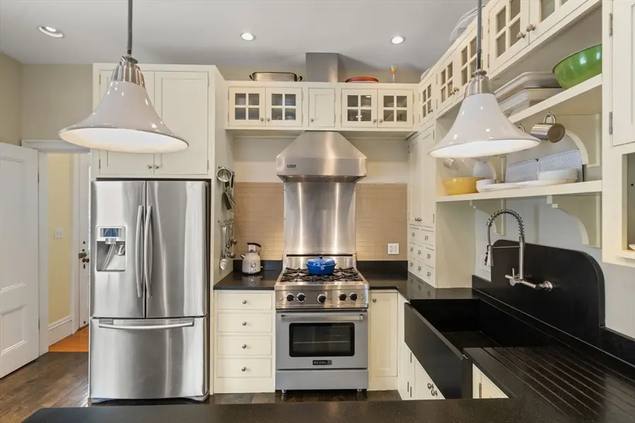 327 Franklin St, Newton, MA 02458 - #2