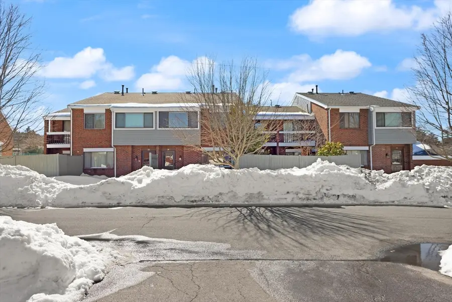 34 Rosewood Dr #34, Stoughton, MA 02072 - #2