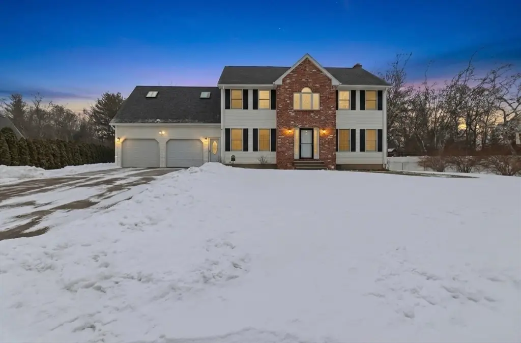 76 Kane Brothers Cir, Westfield, MA 01085 - #1