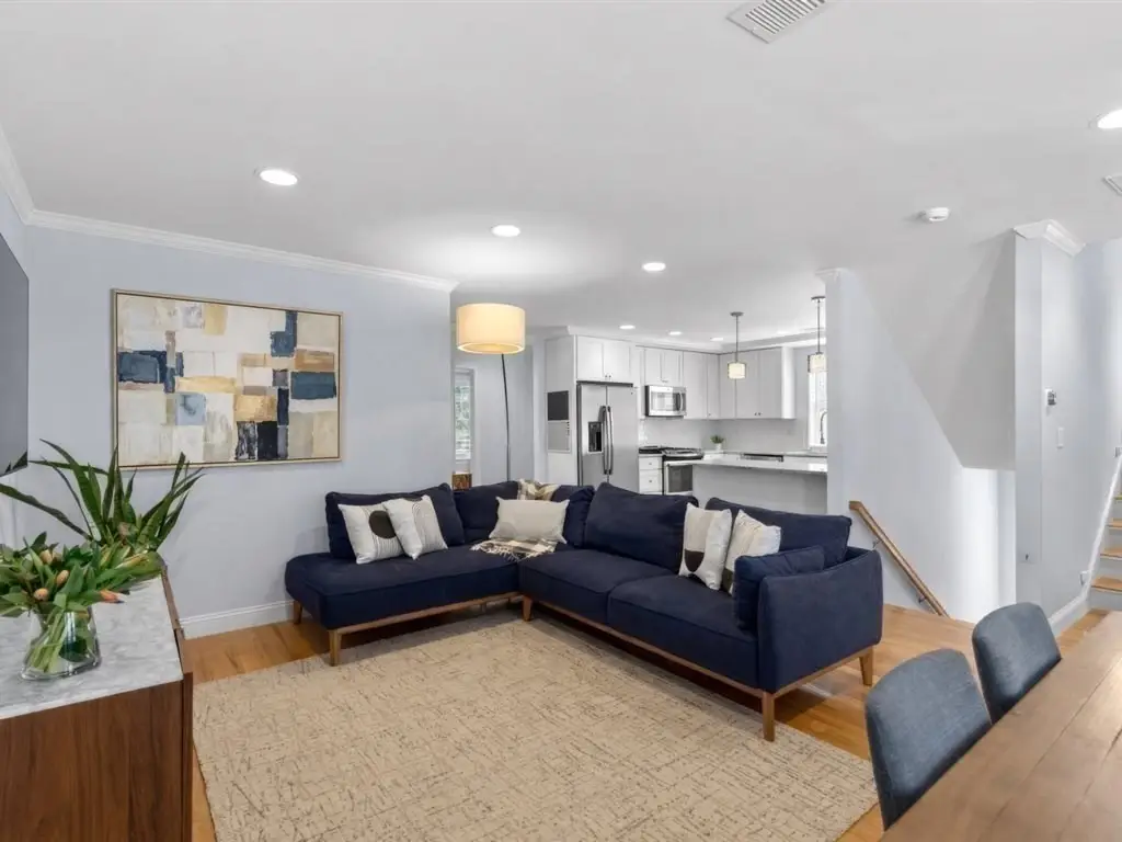 40 Catherine St #2, Boston, MA 02131 - #1