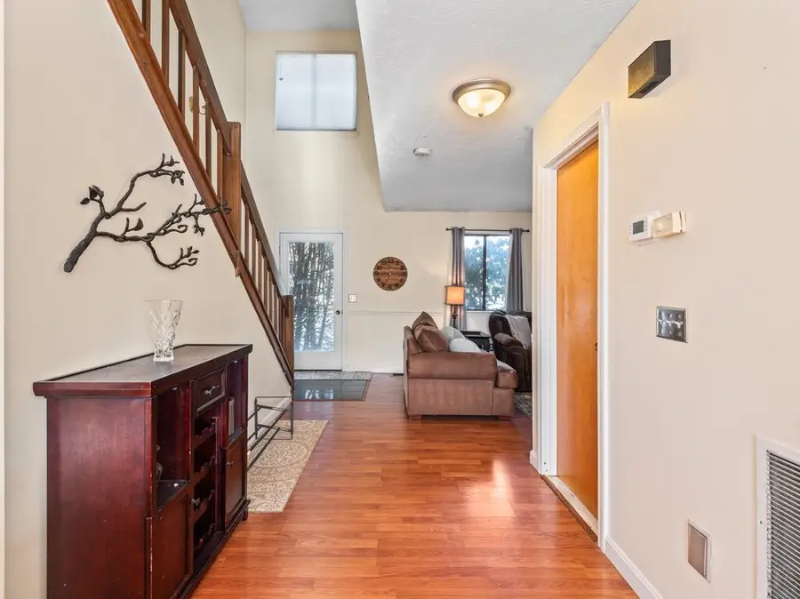 5 Country Club Ln #B, Milford, MA 01757 - #3