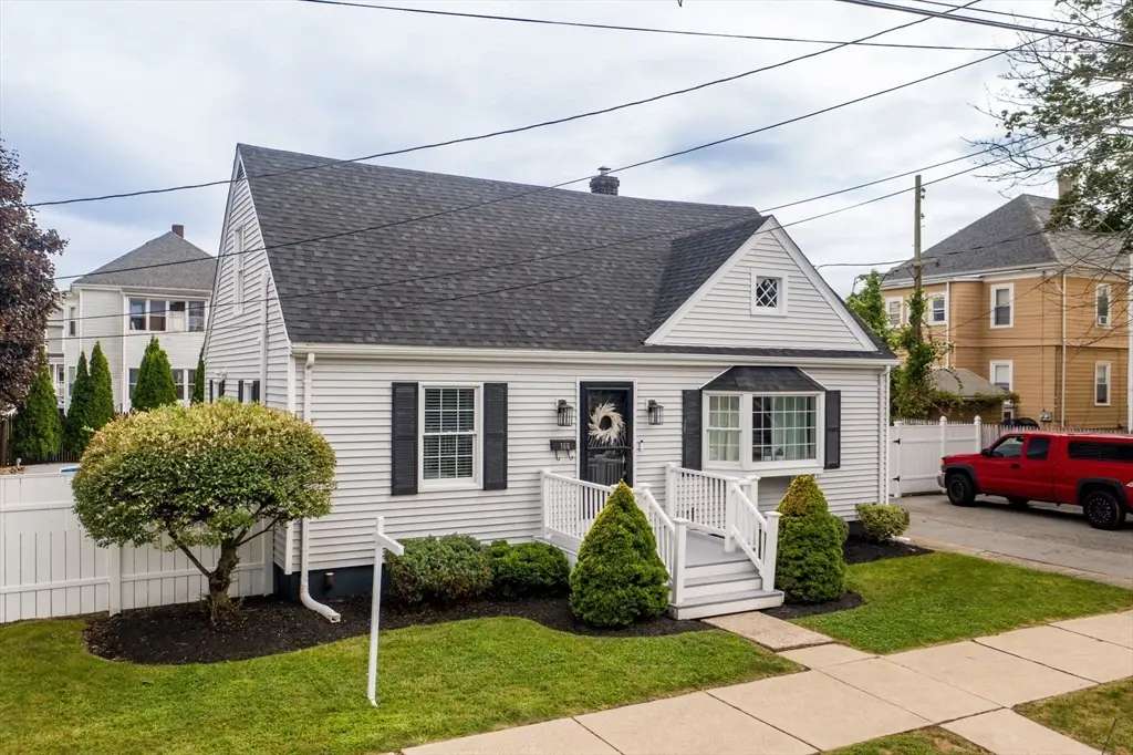 166 Charles St, New Bedford, MA 02744 - #1