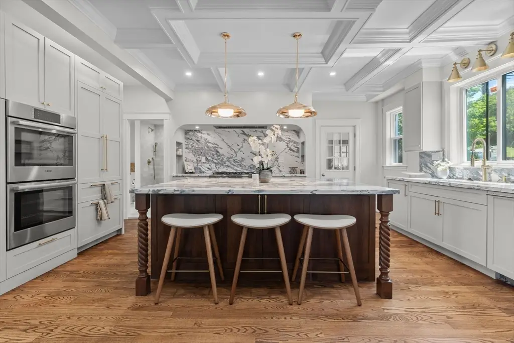 199 Palfrey St, Watertown, MA 02472 - #1