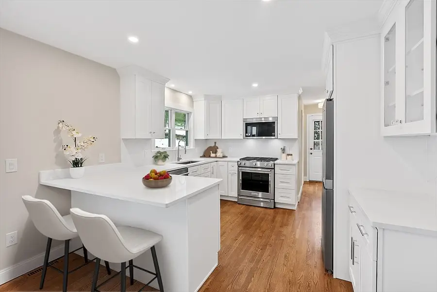 34 Pleasant Street #5, Wellesley, MA 02482 - #2