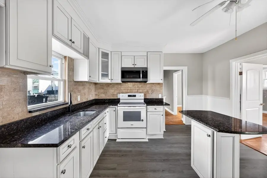 39 Harvard St, Brockton, MA 02301 - #3