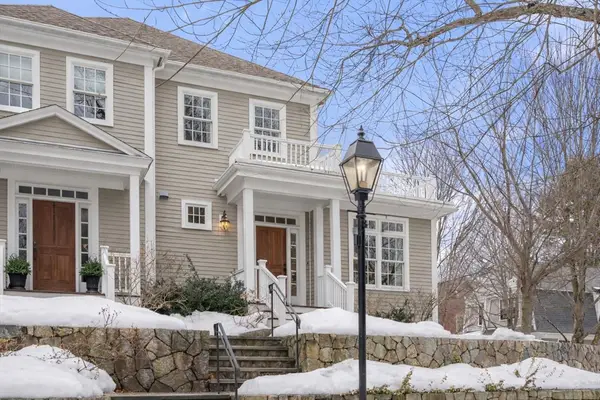 26 Maple Lane #26, Medfield, MA 02052