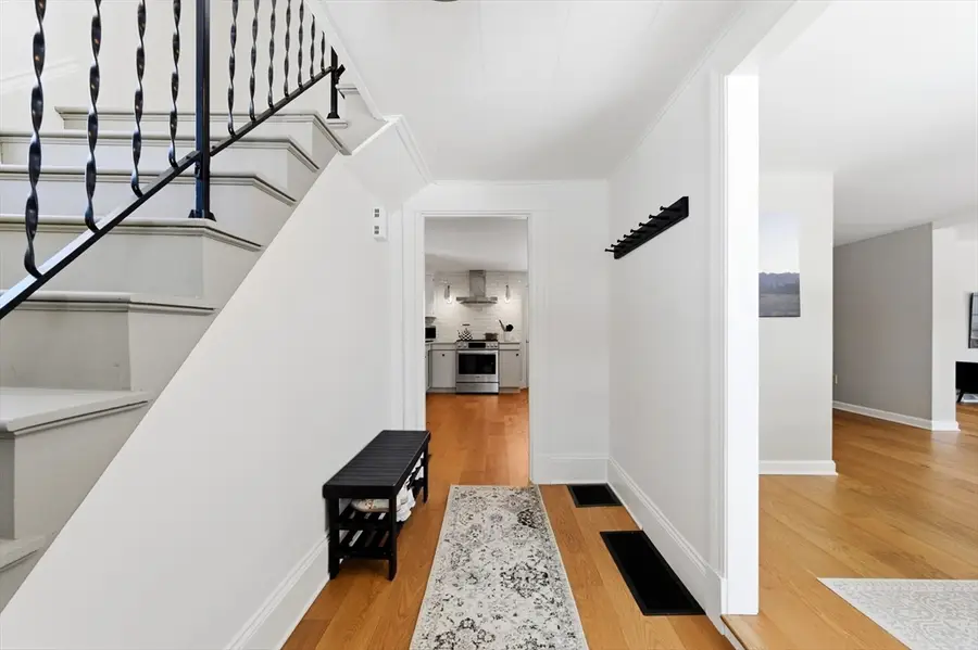 7 Hoyt Ave, Amesbury, MA 01913 - #3