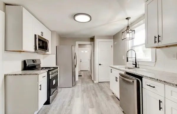 63 Oak St, Ludlow, MA 01056