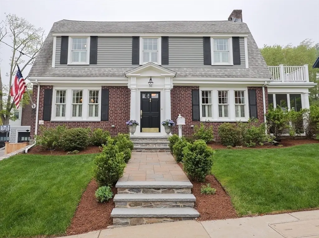 37 Pelton St, Boston, MA 02132 - #1