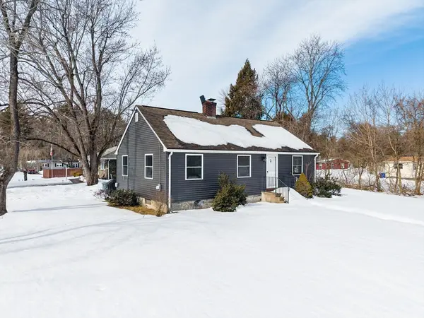 140 Slumber Ln, Springfield, MA 01128