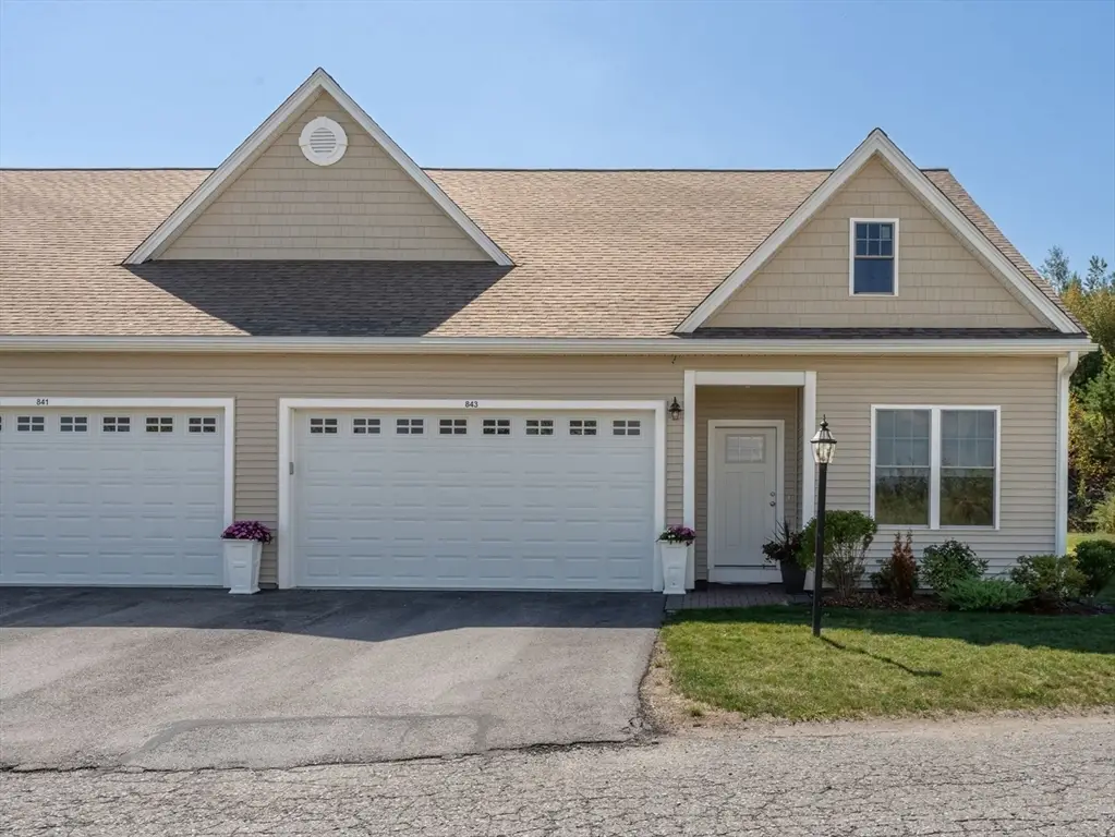 843 Ledgewood Way #843, Clinton, MA 01510 - #1