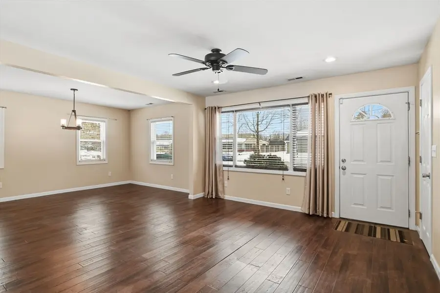 55 Old Farm Rd, Springfield, MA 01119 - #2