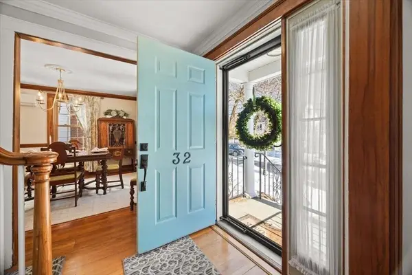 32 Russett Rd, Boston, MA 02132