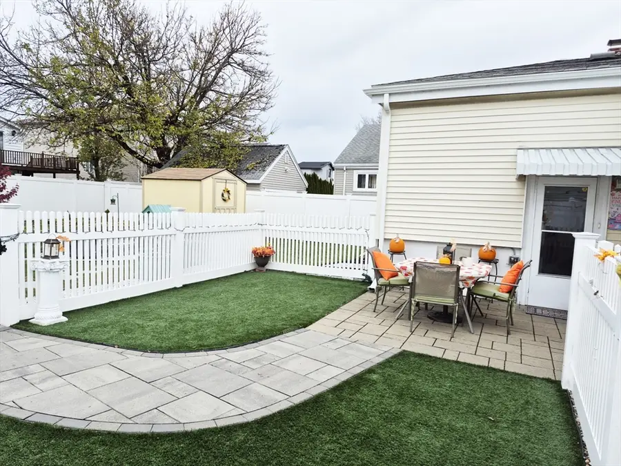 92 Pemberton St #1, Revere, MA 02151 - #3