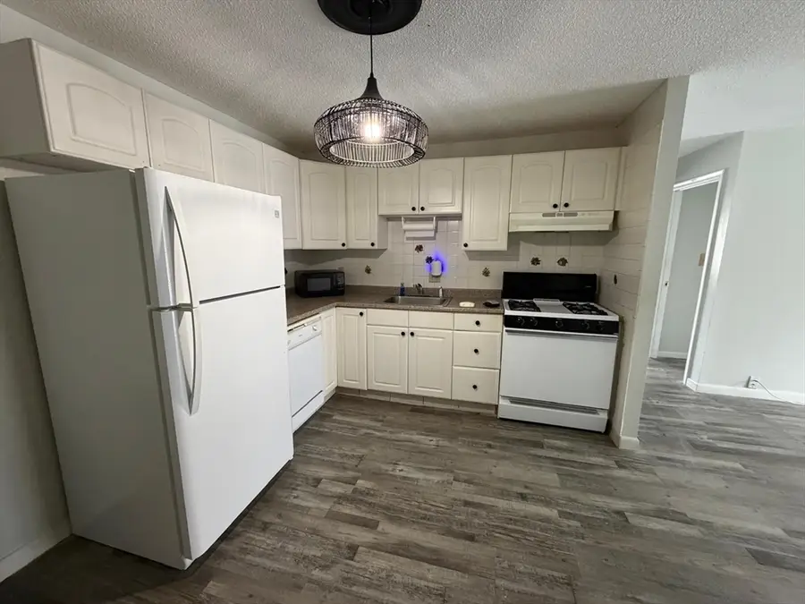 351 Pawtucket Blvd #29, Lowell, MA 01854 - #3