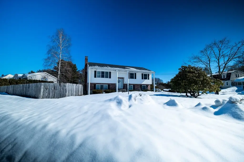 12 Stewart Ln, Beverly, MA 01915 - #1