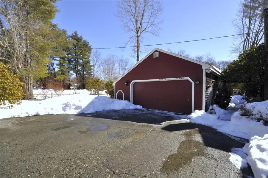 95 Amber Dr, East Bridgewater, MA 02333 - #2