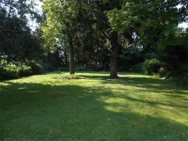 4 Gaugh St, Easthampton, MA 01027 - #2