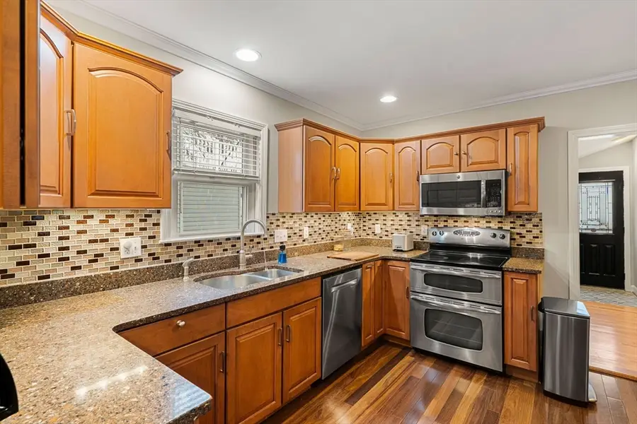 11 Evans Rd, Peabody, MA 01960 - #3