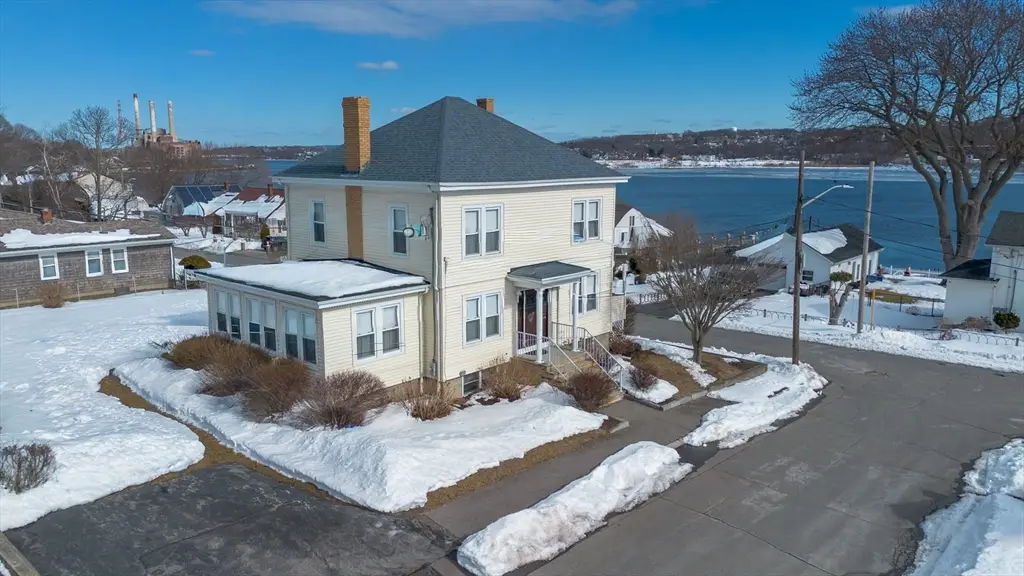 8 Westhill Ave, Somerset, MA 02726 - #1