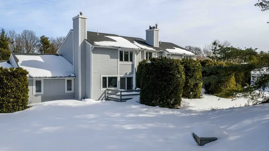 38 Alcott Cir #N4, Taunton, MA 02780 - #3