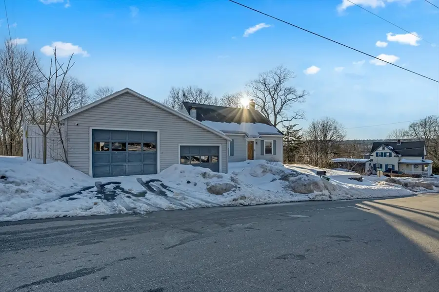 72 Youngs Rd, Lunenburg, MA 01462 - #3
