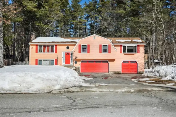 7 Balsam Dr, Townsend, MA 01469