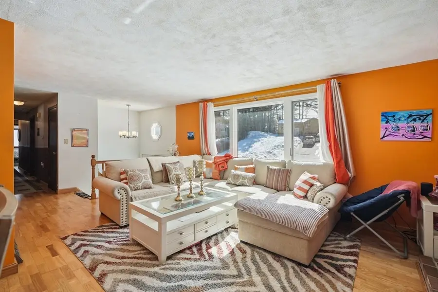 7 Balsam Dr, Townsend, MA 01469 - #2