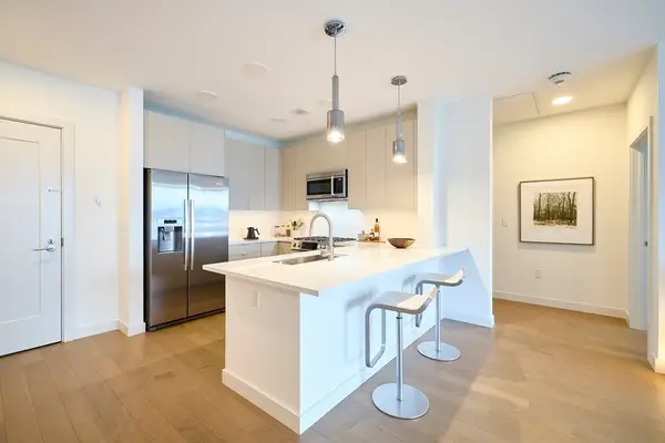 45 Lewis St #313, Boston, MA 02128