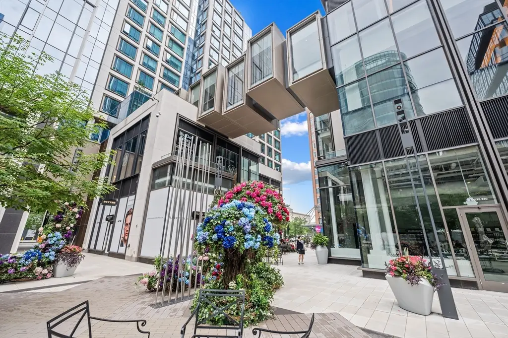 135 Seaport Blvd #818, Boston, MA 02210 - #1