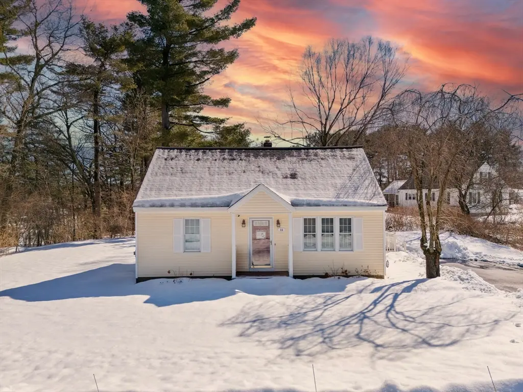 11 Joyce St, Chelmsford, MA 01824 - #1